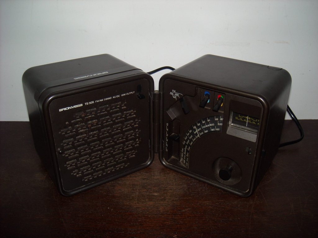 BRIONVEGブリオンヴェガ（ベガ）TS５０２、ではなくTS５０５。。