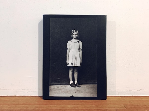 マイク・ディスファーマー写真集　Disfarmer: Heber Springs Portraits 1939-1946: From the Collections of Peter Miller and Julia Scully ｜ Mike Disfarmer・1996・Twin Palms Publishers ｜ 写真集